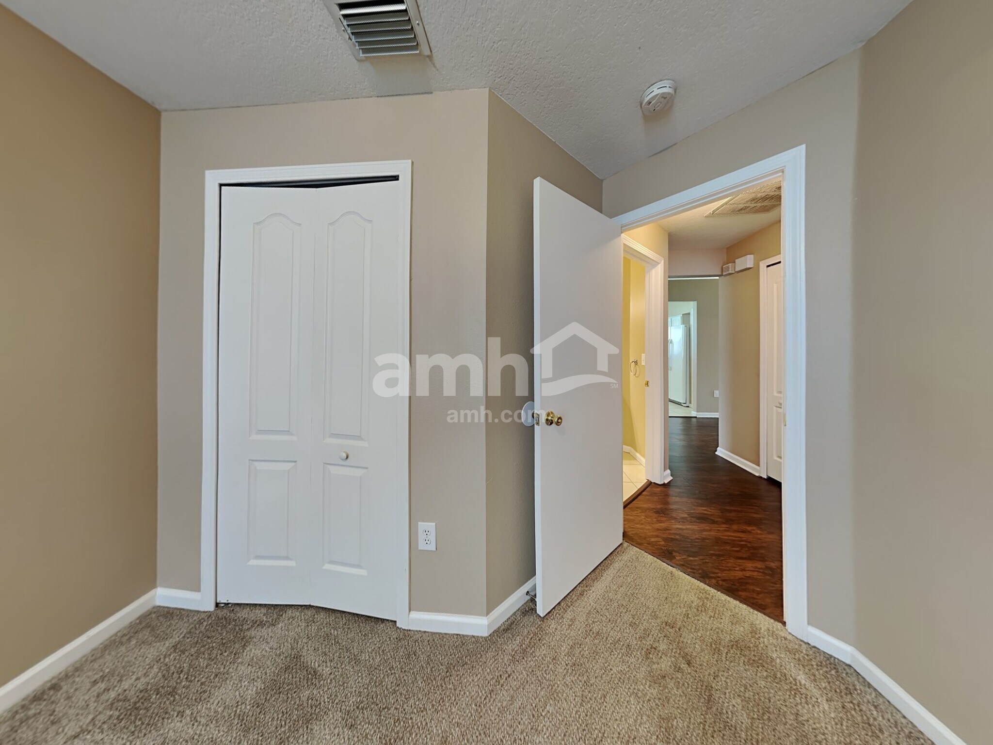 Building Photo - 1107 Summer Breeze Dr