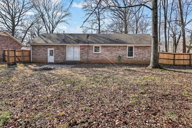 Building Photo - 171 W Regent Dr