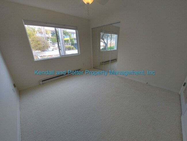 Building Photo - A Must See! Enchanting 2b/2ba with ocean v...