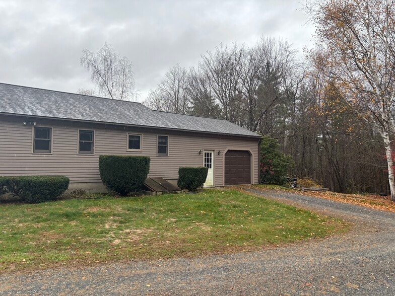 Main Entrance - 56 London Rd