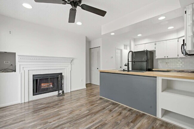 Building Photo - Unbeatable Value! Beautifully Updated 2BR/1.5BA Top-Floor Oasis in the Heart of Olney – Literally...