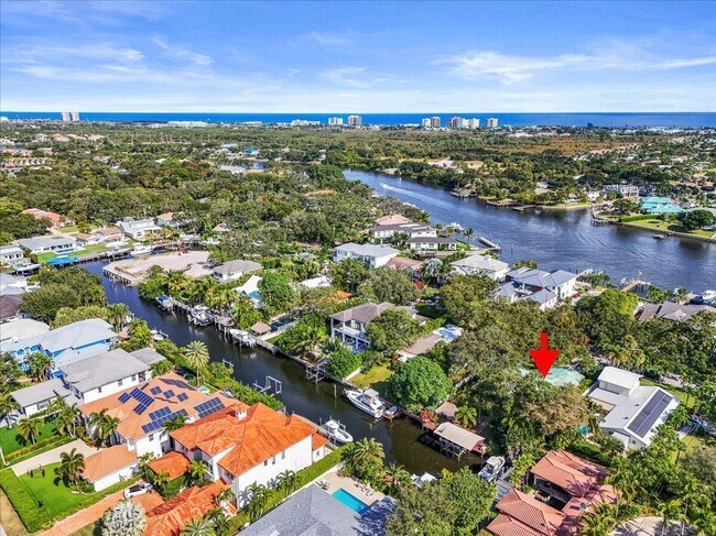 Building Photo - 12831 Shore Dr