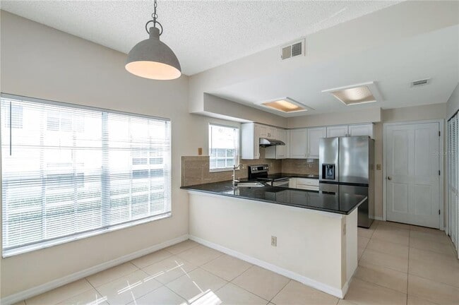Building Photo - 5014 Sterling Manor Dr