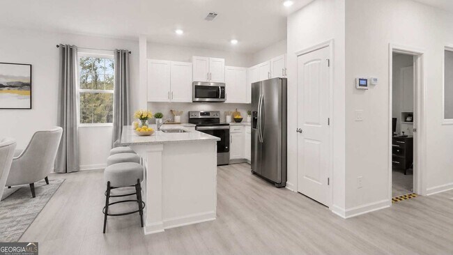 Building Photo - 2017 Roseleigh Dr