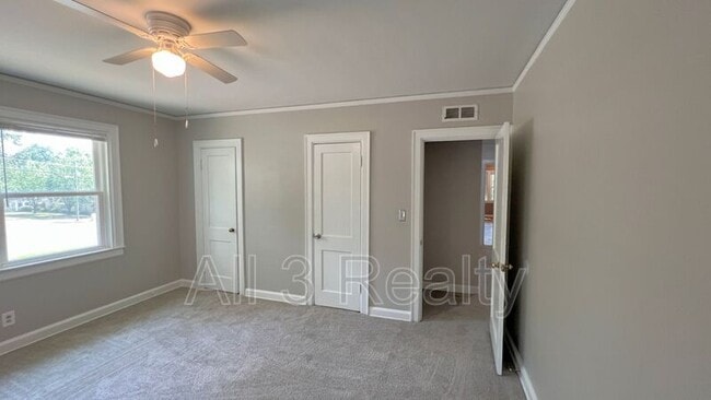 Building Photo - 3505 Pelzer Ave