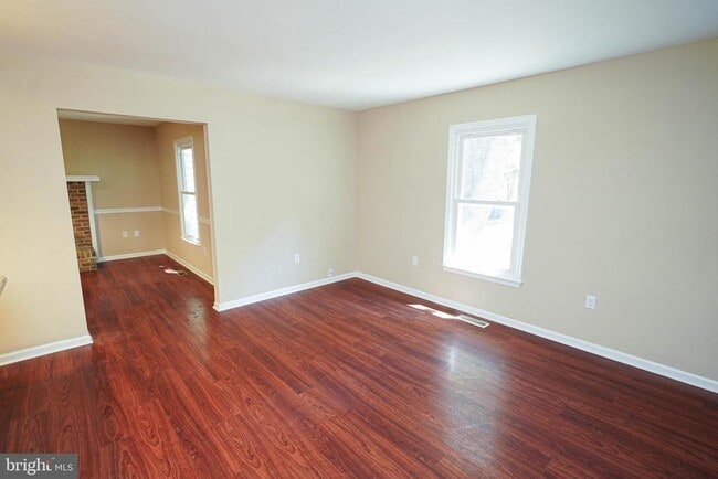 Building Photo - 5679 Anchor Pl