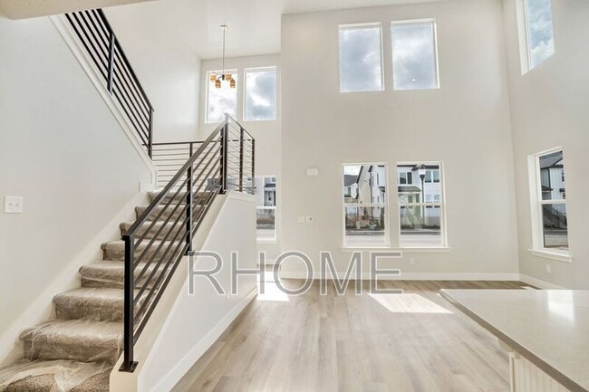 Building Photo - 13959 S Champlin Peak Dr