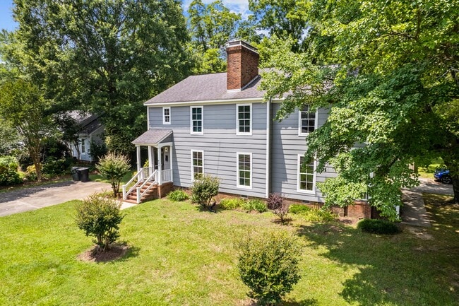 Building Photo - 803 W Davis St