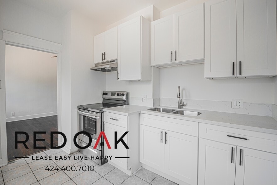 Building Photo - 2737 San Marino St