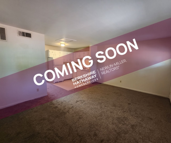 Primary Photo - Upstairs 1 Bedroom Apartment Close to Rose...