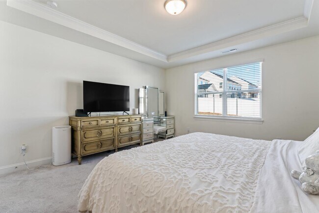 Building Photo - 116 Farrier Ln