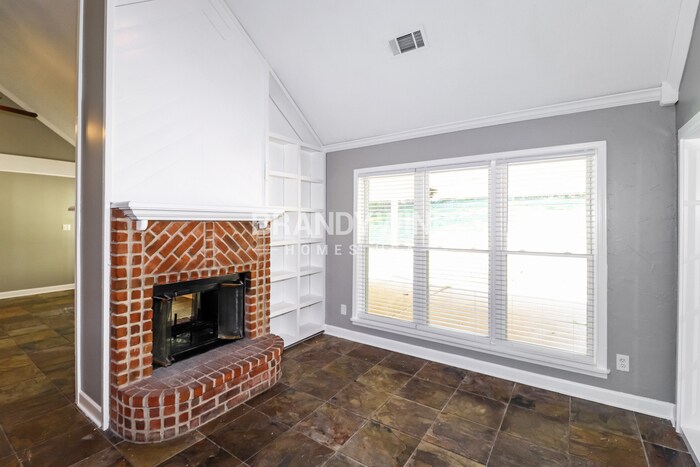 Building Photo - 8606 Dena Cove W