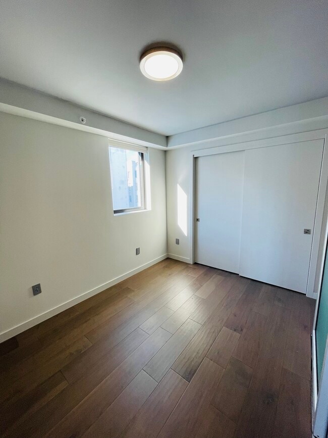 Building Photo - 1238 Sutter St