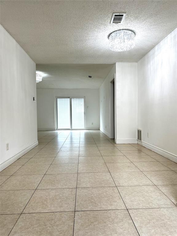 Building Photo - 6914 La Violetta Dr