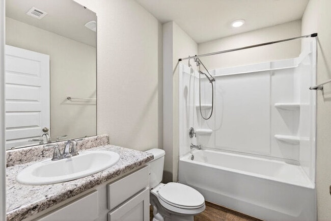 Building Photo - 6550 Eastland Cir