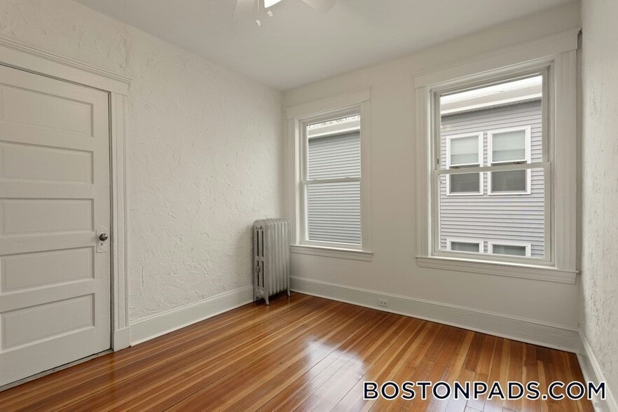 Building Photo - 20 Fairmount St