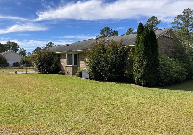 Building Photo - 324 Microwave Tower Rd