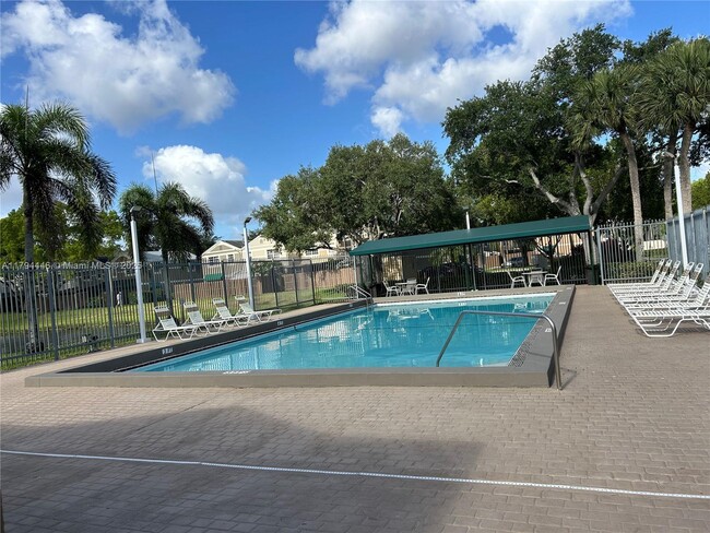 Building Photo - 12370 SW 52nd Pl