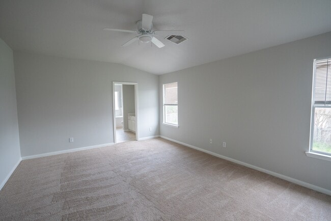 Building Photo - 20830 Balmoral Glen Ln