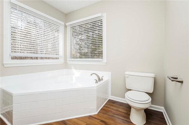 Building Photo - 108 Brandi Dr