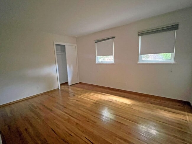 Building Photo - 519 Drucilla Dr