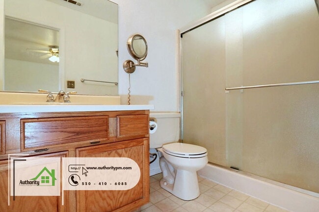 Building Photo - 2875 Tropicana Ct