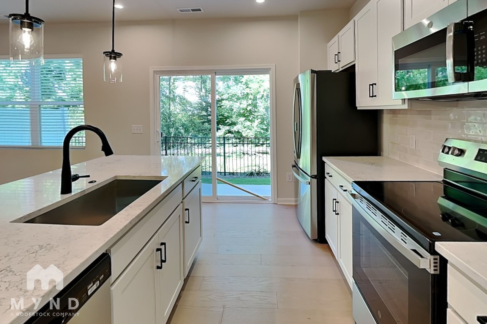 Building Photo - 6005 Longar Ln
