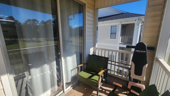 Building Photo - 476 River Oaks Dr