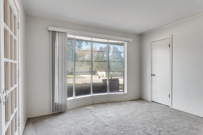 Building Photo - 6801 Lancelot Ct