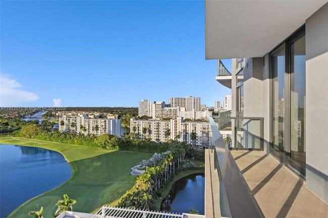 Primary Photo - 101 Diplomat Pkwy