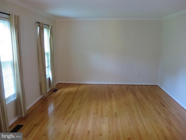 Building Photo - 12729 Falcon Dr