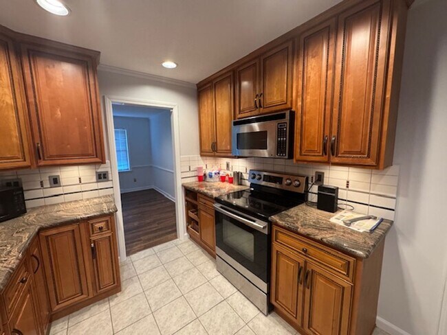 Building Photo - Long Leaf Acres