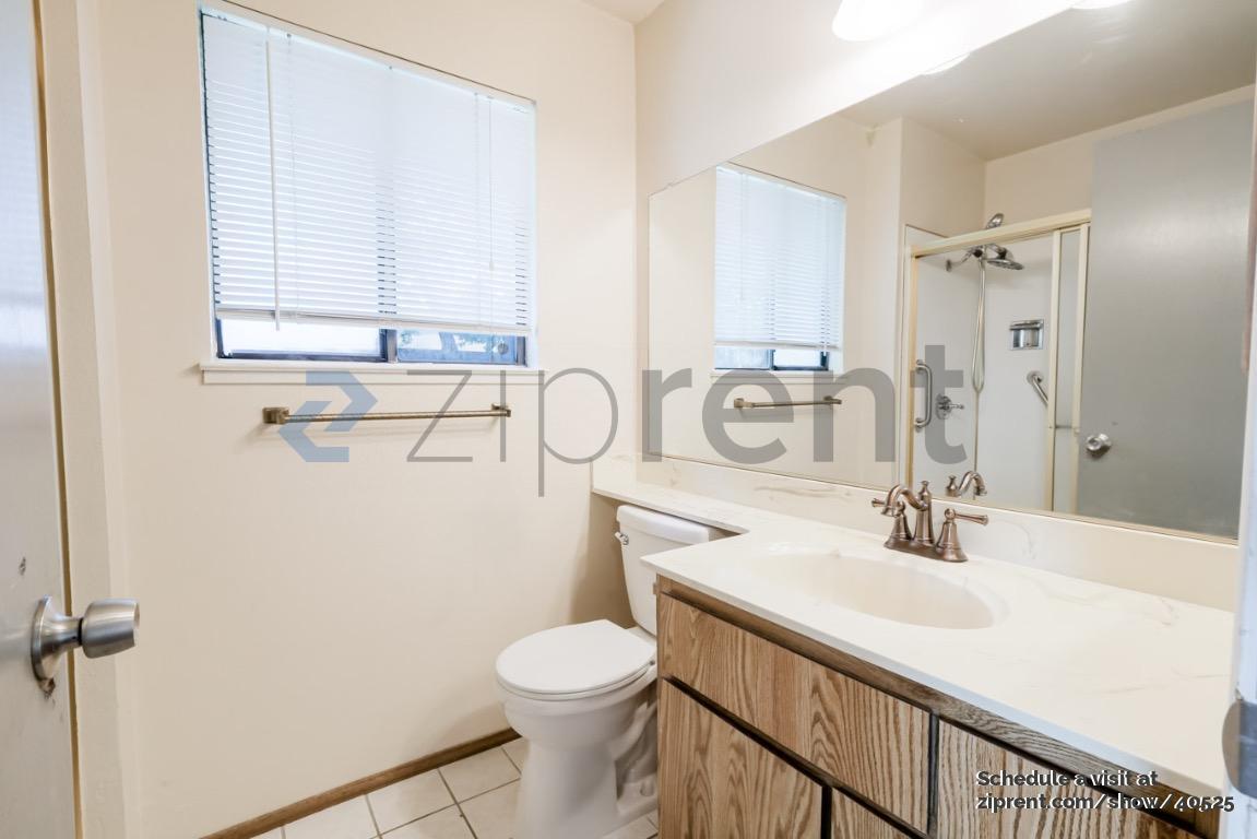 Building Photo - 1641 Teralba Way