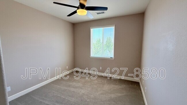 Building Photo - 2715 Trail Rider Dr