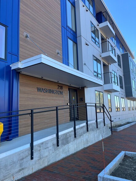 Building Photo - 218 Washington Ave