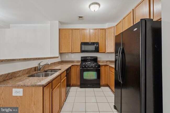 Building Photo - 15503 John Diskin Cir