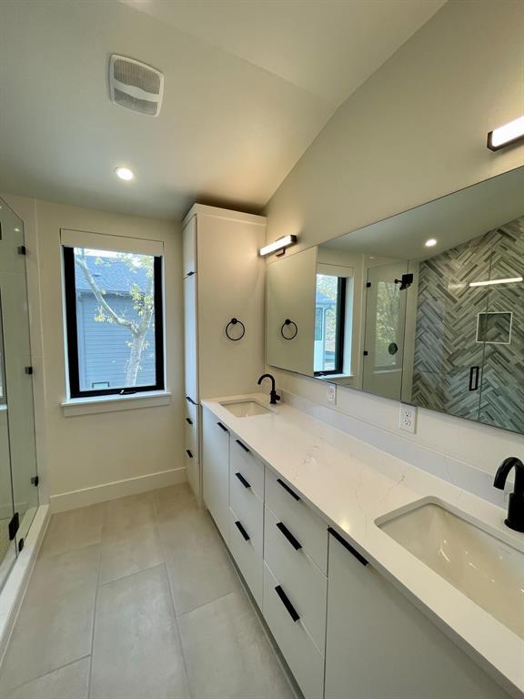 Building Photo - 1309 Palo Duro Rd