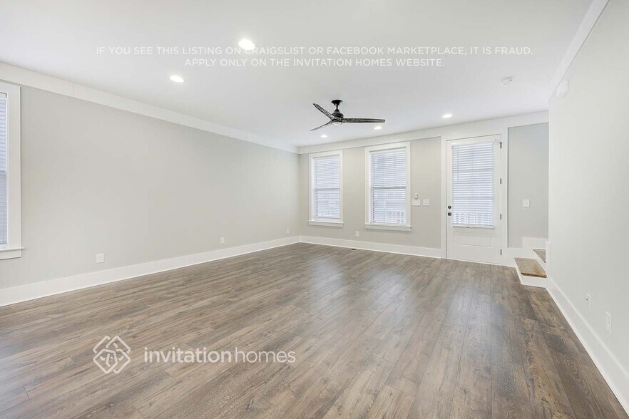 Building Photo - 647 Vernon Ave