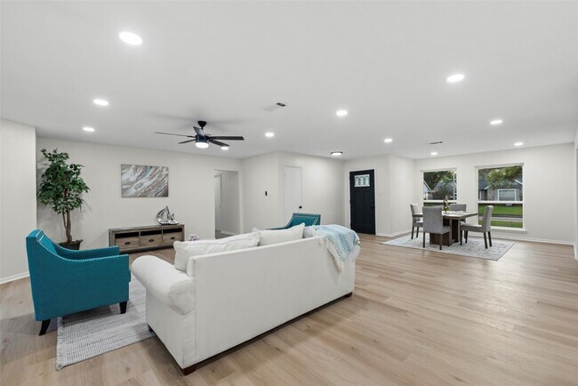 Building Photo - 2610 Moss Hill Dr