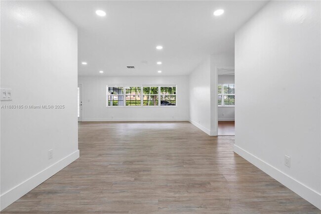 Building Photo - 11240 Sheridan St