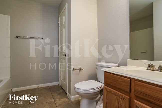 Building Photo - 3543 Garrison Run Dr