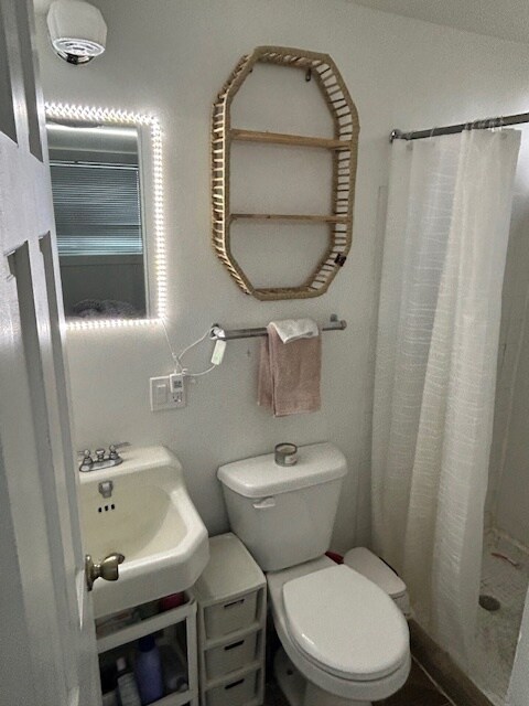 Building Photo - 965 NE C St