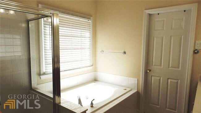 Building Photo - 2544 Niblick Way