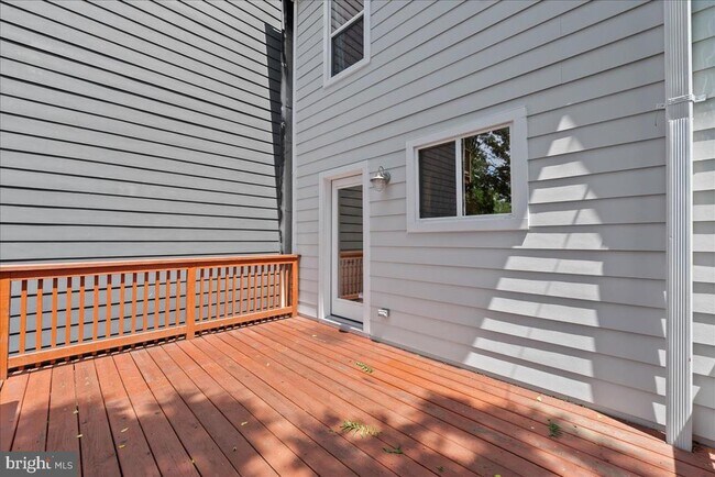 Building Photo - 1273 Oates St NE
