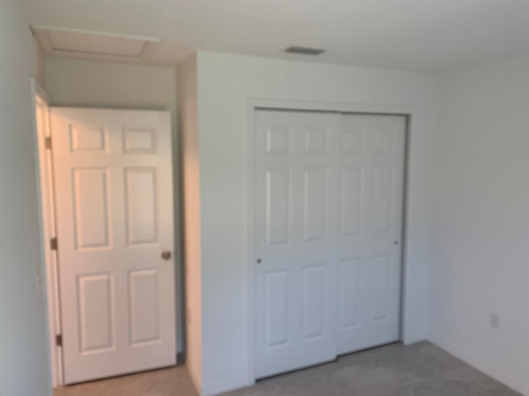 Building Photo - 124 Plainview Dr