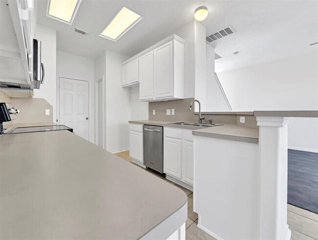 Building Photo - 17623 Bering Bridge Ln