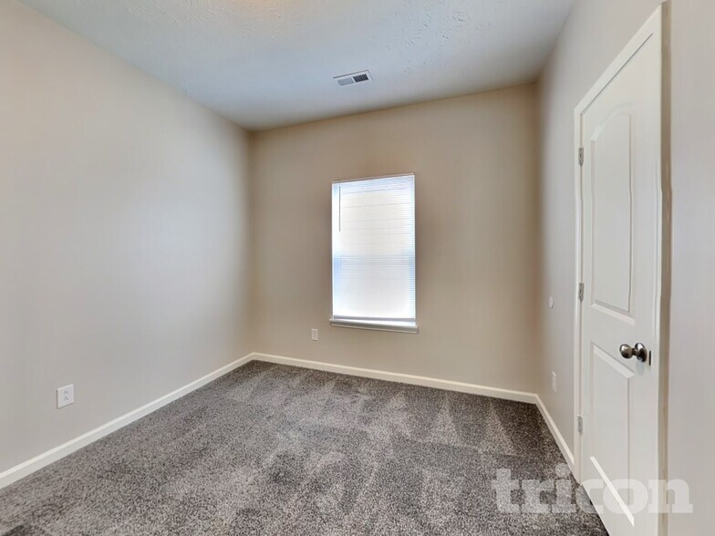 Building Photo - 2771 Anchusa Dr