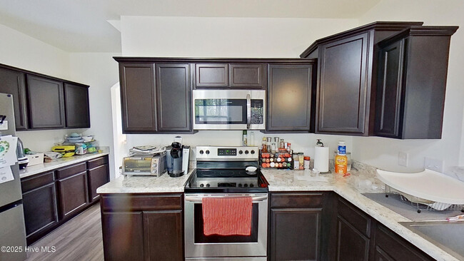 Building Photo - 837 Tuscarora Trl