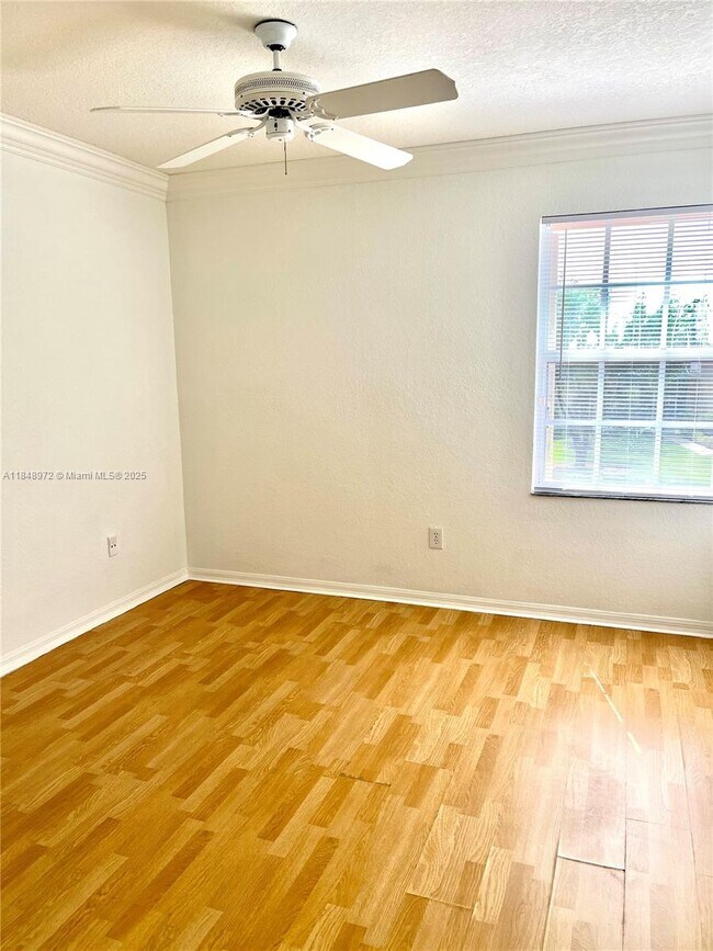 Building Photo - 1413 SW 158th Ave