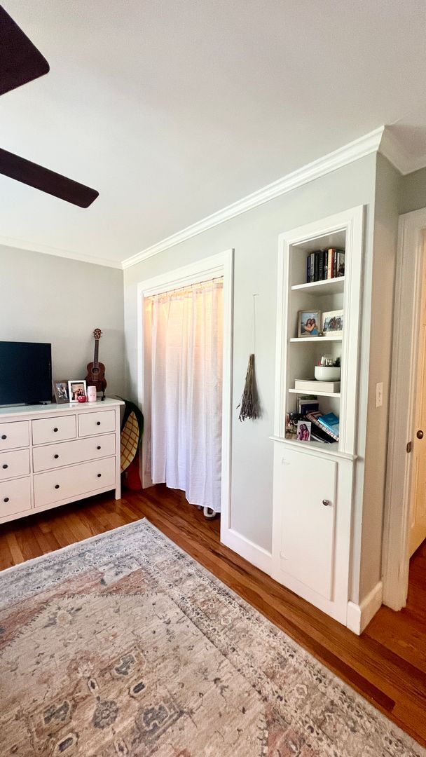 Building Photo - Beautiful 3-4 Bedroom 2 Bathroom home in t...